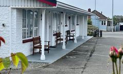 Surrey Court Motel