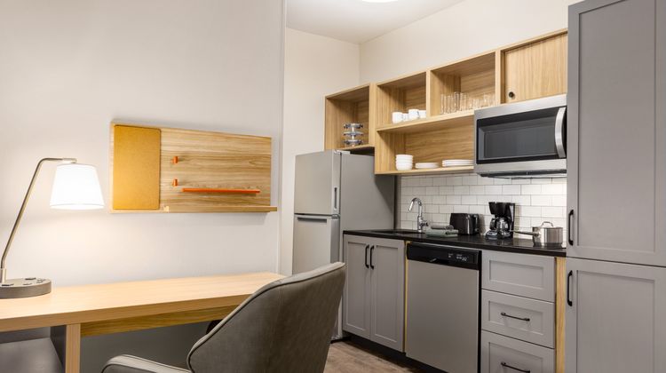 Candlewood Suites Mission East Room