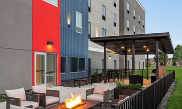 Candlewood Suites Mission East