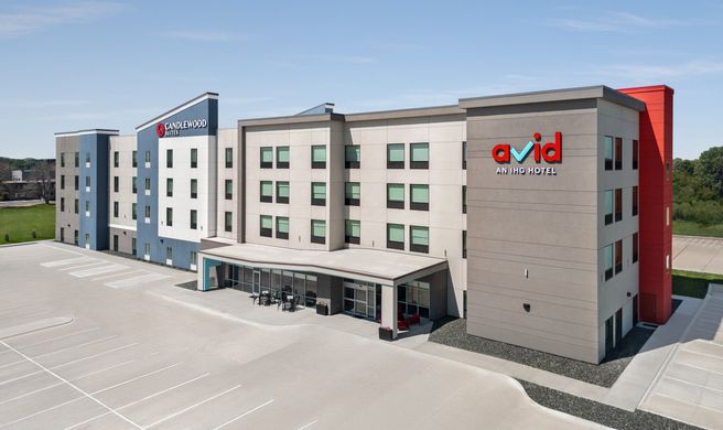 avid hotels Mission East Exterior