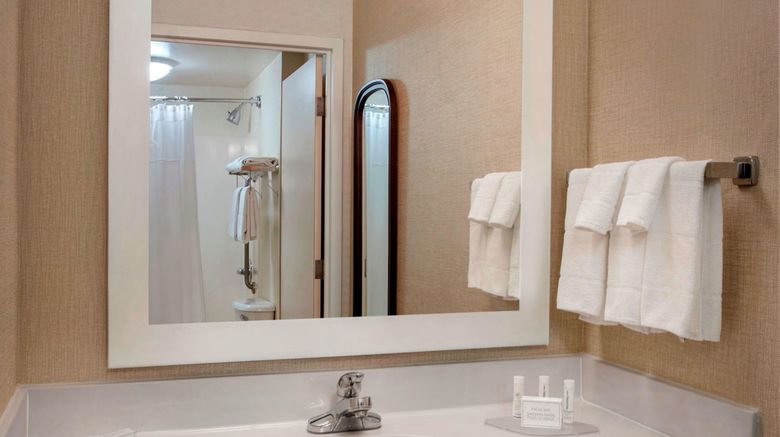 <b>Willow Grove Suites Room</b>. Images powered by <a href="https://www.leonardoworldwide.com/" title="Leonardo Worldwide" target="_blank">Leonardo</a>.