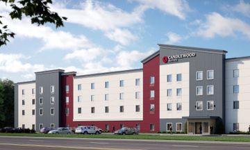 Candlewood Suites East