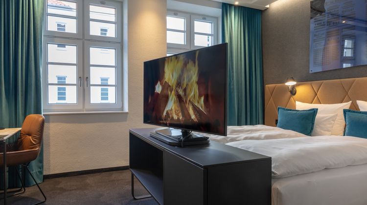 Motel One Luebeck Exterior