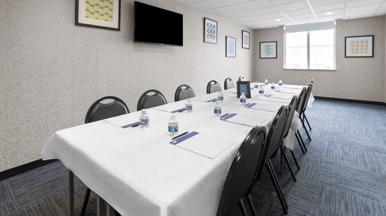 <b>Holiday Inn Express Hotel & Suites Meeting</b>. Images powered by <a href="https://www.leonardoworldwide.com/" title="Leonardo Worldwide" target="_blank">Leonardo</a>.