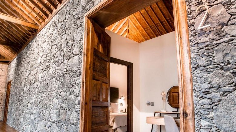 <b>La Laguna Gran Hotel Room</b>. Images powered by <a href="https://www.leonardoworldwide.com/" title="Leonardo Worldwide" target="_blank">Leonardo</a>.