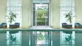 <b>Ritz-Carlton Dubai Intl Finance Center Pool</b>. Images powered by <a href="https://www.leonardoworldwide.com/" title="Leonardo Worldwide" target="_blank">Leonardo</a>.
