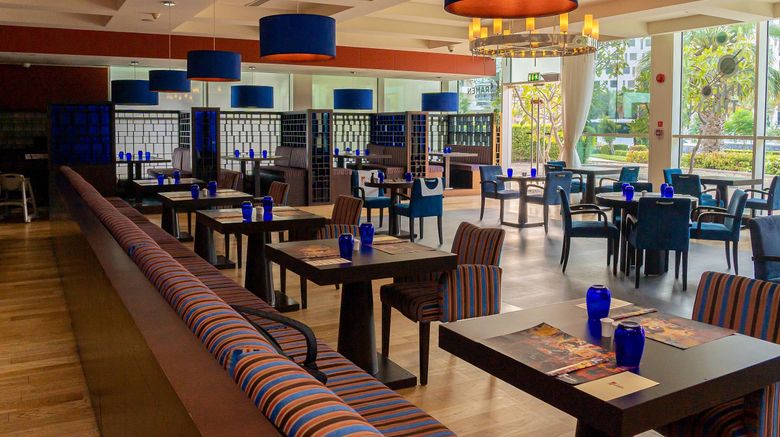 <b>Yas Plaza Marina Restaurant</b>. Images powered by <a href="https://www.leonardoworldwide.com/" title="Leonardo Worldwide" target="_blank">Leonardo</a>.
