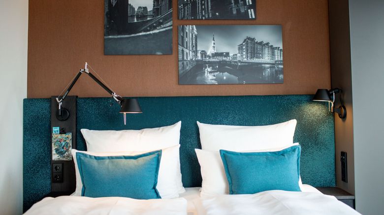 <b>Motel One Hamburg- Fleetinsel Room</b>. Images powered by <a href="https://www.leonardoworldwide.com/" title="Leonardo Worldwide" target="_blank">Leonardo</a>.