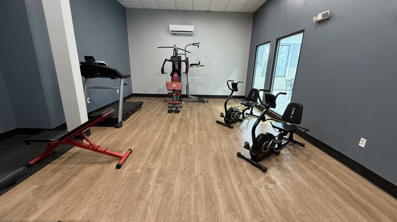 <b>Red Roof Inn Flint Health Club</b>. Images powered by <a href="https://www.leonardoworldwide.com/" title="Leonardo Worldwide" target="_blank">Leonardo</a>.