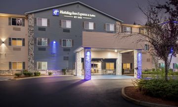 Holiday Inn Express and Suites Tumwater