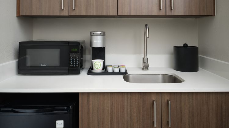 Holiday Inn Meridian E-I 20/I 59 Suite