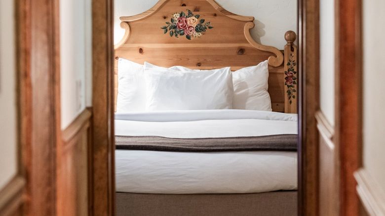 <b>The Alpenhof Lodge Suite</b>. Images powered by <a href="https://www.leonardoworldwide.com/" title="Leonardo Worldwide" target="_blank">Leonardo</a>.