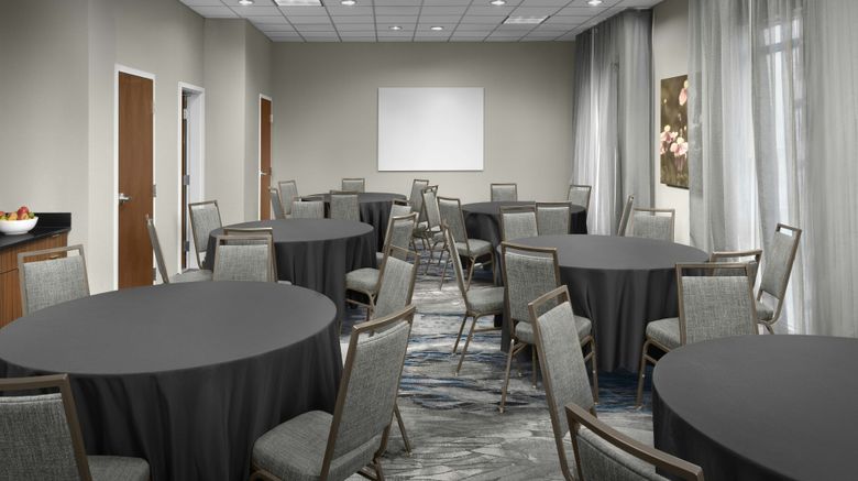 <b>Fairfield Inn/Suites Fayetteville North Meeting</b>. Images powered by <a href="https://www.leonardoworldwide.com/" title="Leonardo Worldwide" target="_blank">Leonardo</a>.