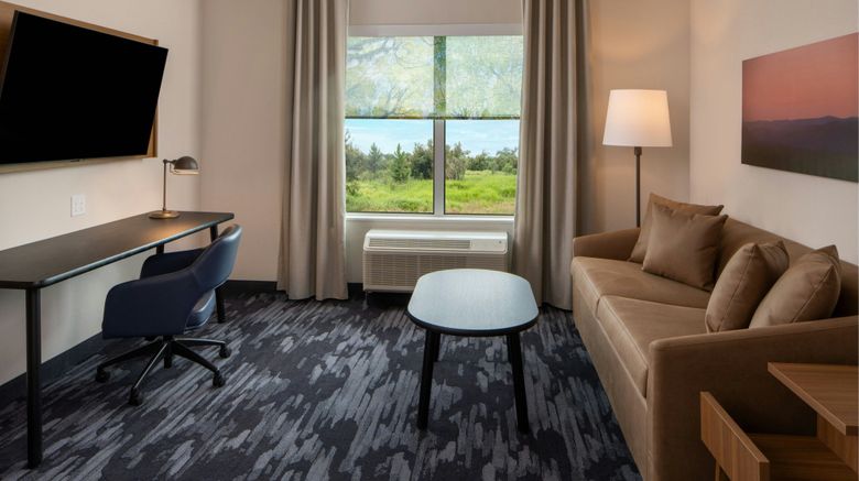 <b>Fairfield Inn & Suites Marriott Suite</b>. Images powered by <a href="https://www.leonardoworldwide.com/" title="Leonardo Worldwide" target="_blank">Leonardo</a>.