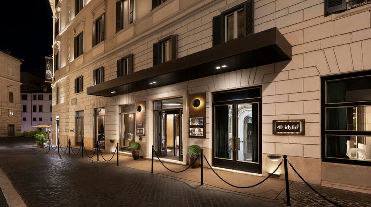 The Pantheon Iconic Rome Hotel Exterior