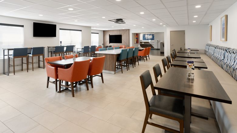 <b>Holiday Inn Express & Suites Wyomissing Restaurant</b>. Images powered by <a href="https://www.leonardoworldwide.com/" title="Leonardo Worldwide" target="_blank">Leonardo</a>.
