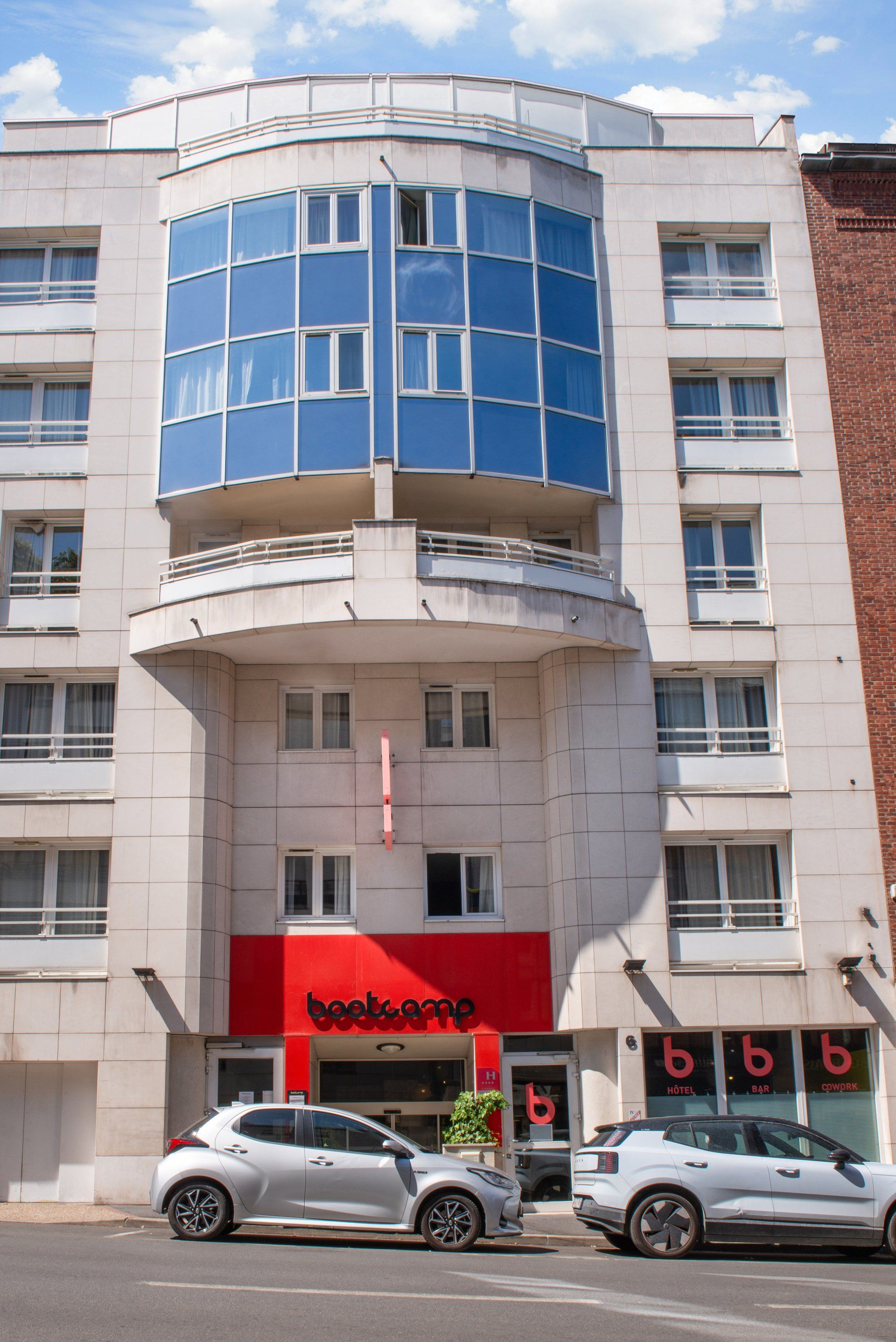 Hotel Izzy by HappyCulture- First Class Issy-les-Moulineaux