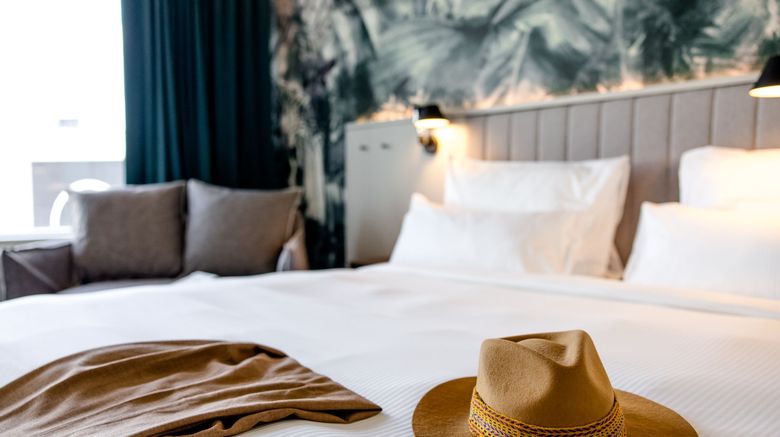 <b>Motel One Paris Versailles Room</b>. Images powered by <a href="https://www.leonardoworldwide.com/" title="Leonardo Worldwide" target="_blank">Leonardo</a>.