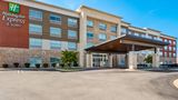 Holiday Inn Express & Suites Livonia Exterior