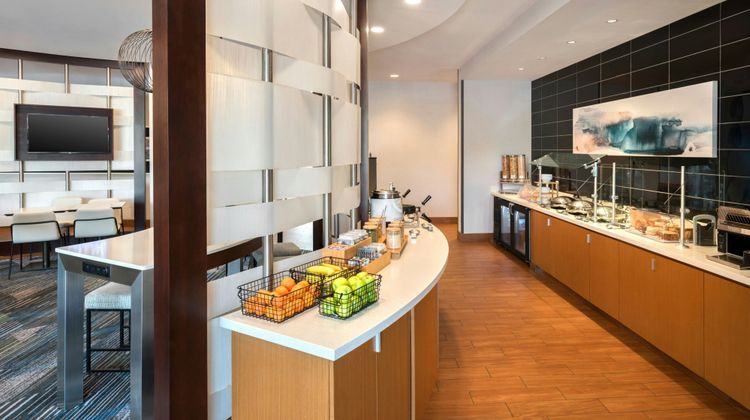 SpringHill Suites Mount Laurel Cherry Hi Restaurant