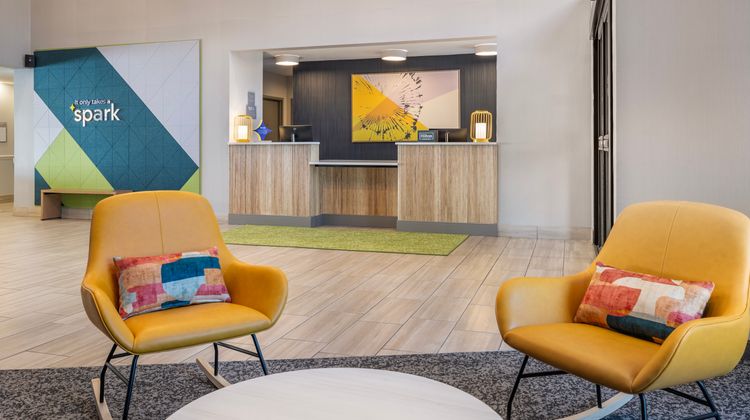 Spark by Hilton La Crosse Onalaska Lobby