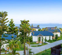 Livemax Amms CanNa Resort Villa Lobby
