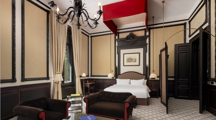 Hotel Des Indes Suite
