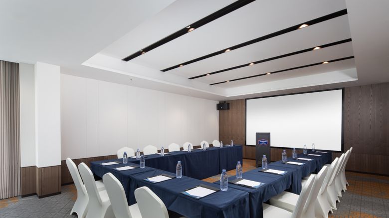 <b>Hampton Chenzhou Beihu Meeting</b>. Images powered by <a href="https://www.leonardoworldwide.com/" title="Leonardo Worldwide" target="_blank">Leonardo</a>.