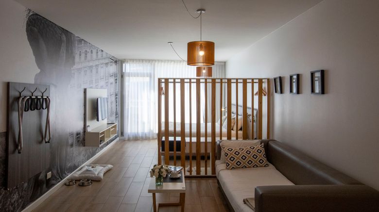 <b>Flaat Recoleta Plaza Lobby</b>. Images powered by <a href="https://www.leonardoworldwide.com/" title="Leonardo Worldwide" target="_blank">Leonardo</a>.