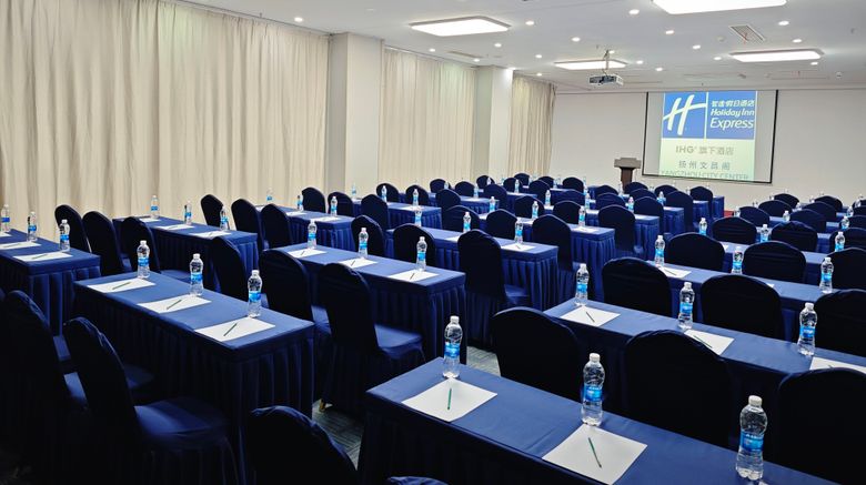 <b>Holiday Inn Express Yangzhou City Center Meeting</b>. Images powered by <a href="https://www.leonardoworldwide.com/" title="Leonardo Worldwide" target="_blank">Leonardo</a>.