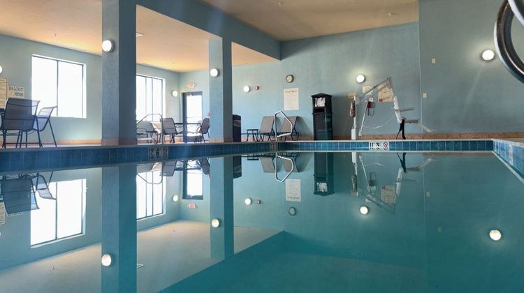 Holiday Inn Express & Suites Pool
