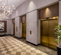 Crowne Plaza Cleveland at Playhouse Sq Lobby