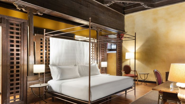 <b>Hotel Palacio de Santa Paula, Autograph Suite</b>. Images powered by <a href="https://www.leonardoworldwide.com/" title="Leonardo Worldwide" target="_blank">Leonardo</a>.