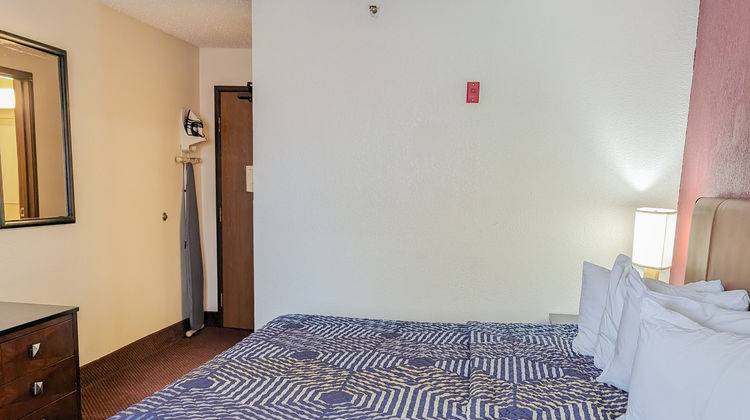 Covered Bridge Inn Room