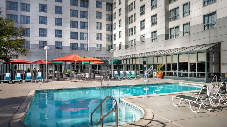 Chicago Marriott Suites Deerfield Pool