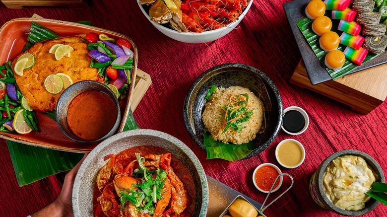 <b>Fairmont Singapore Restaurant</b>. Images powered by <a href=https://www.travelagewest.com/Hotels/Singapore-Singapore/