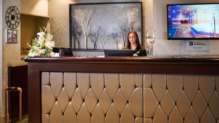 The Barn Hotel Lobby