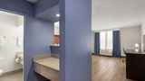 Garner Hotel Wytheville East Suite