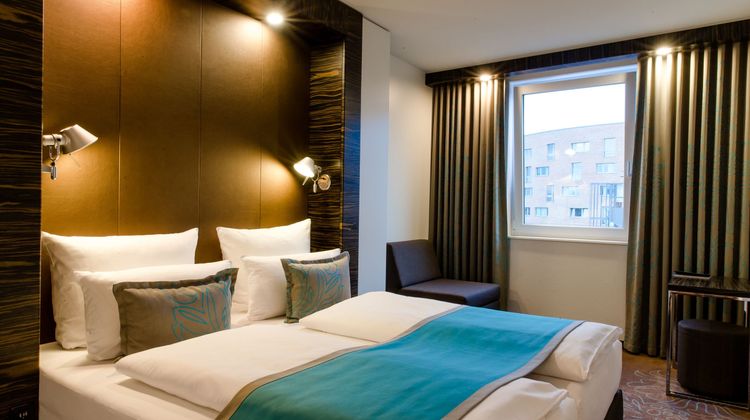 Motel One Berlin-Bellevue Exterior