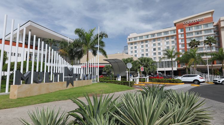 Courtyard Panama Multiplaza Mall Exterior