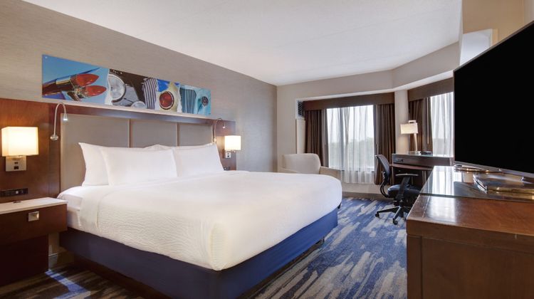 Crowne Plaza Hotel Auburn Hills Room