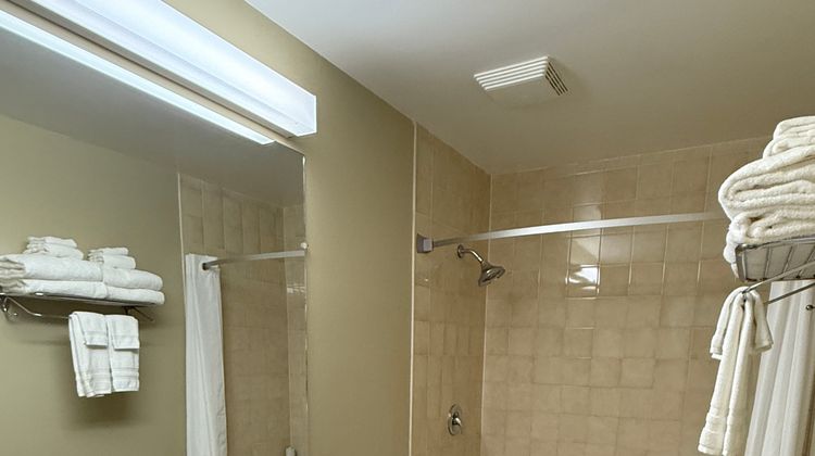 Aurora Inn Room