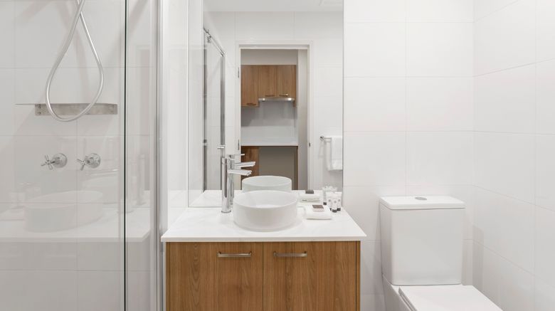 <b>Quest Ivanhoe Room</b>. Images powered by <a href="https://www.leonardoworldwide.com/" title="Leonardo Worldwide" target="_blank">Leonardo</a>.