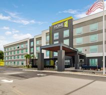 Home2 Suites Crestview Exterior