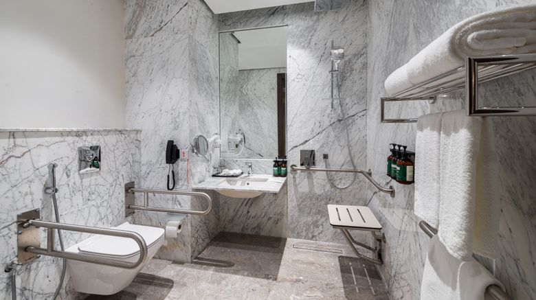<b>Crowne Plaza Al Jubail Room</b>. Images powered by <a href="https://www.leonardoworldwide.com/" title="Leonardo Worldwide" target="_blank">Leonardo</a>.