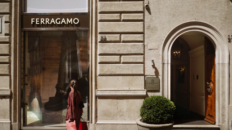 Portrait Roma Exterior
