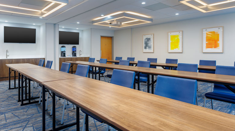 <b>Holiday Inn Express & Suites Lancaster Meeting</b>. Images powered by <a href="https://www.leonardoworldwide.com/" title="Leonardo Worldwide" target="_blank">Leonardo</a>.