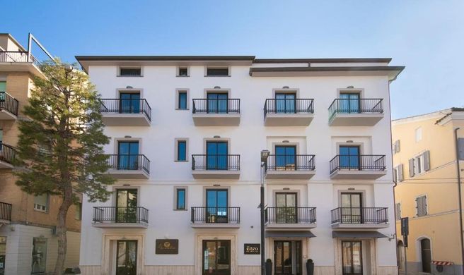 Hotel Enzo Exterior