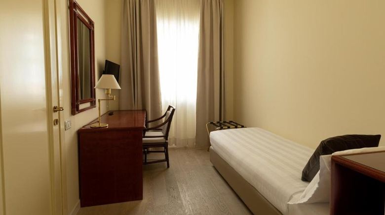 <b>Hotel Enzo Room</b>. Images powered by <a href="https://www.leonardoworldwide.com/" title="Leonardo Worldwide" target="_blank">Leonardo</a>.