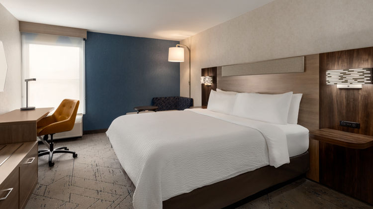 Holiday Inn Express Corning/Painted Post Suite